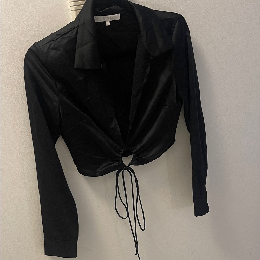 Elegant Black Tie-Front Women's Top